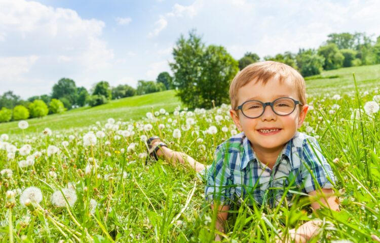 Playing outside improves kids' vision