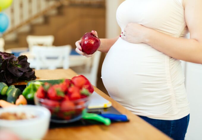 Gestational Diabetes and Diet: How the Right Foods Can Help | Armando Fuentes, MD | Promise: Powered by Nemours Children's Health