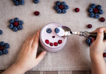 Choosing the Best Yogurt for Kids